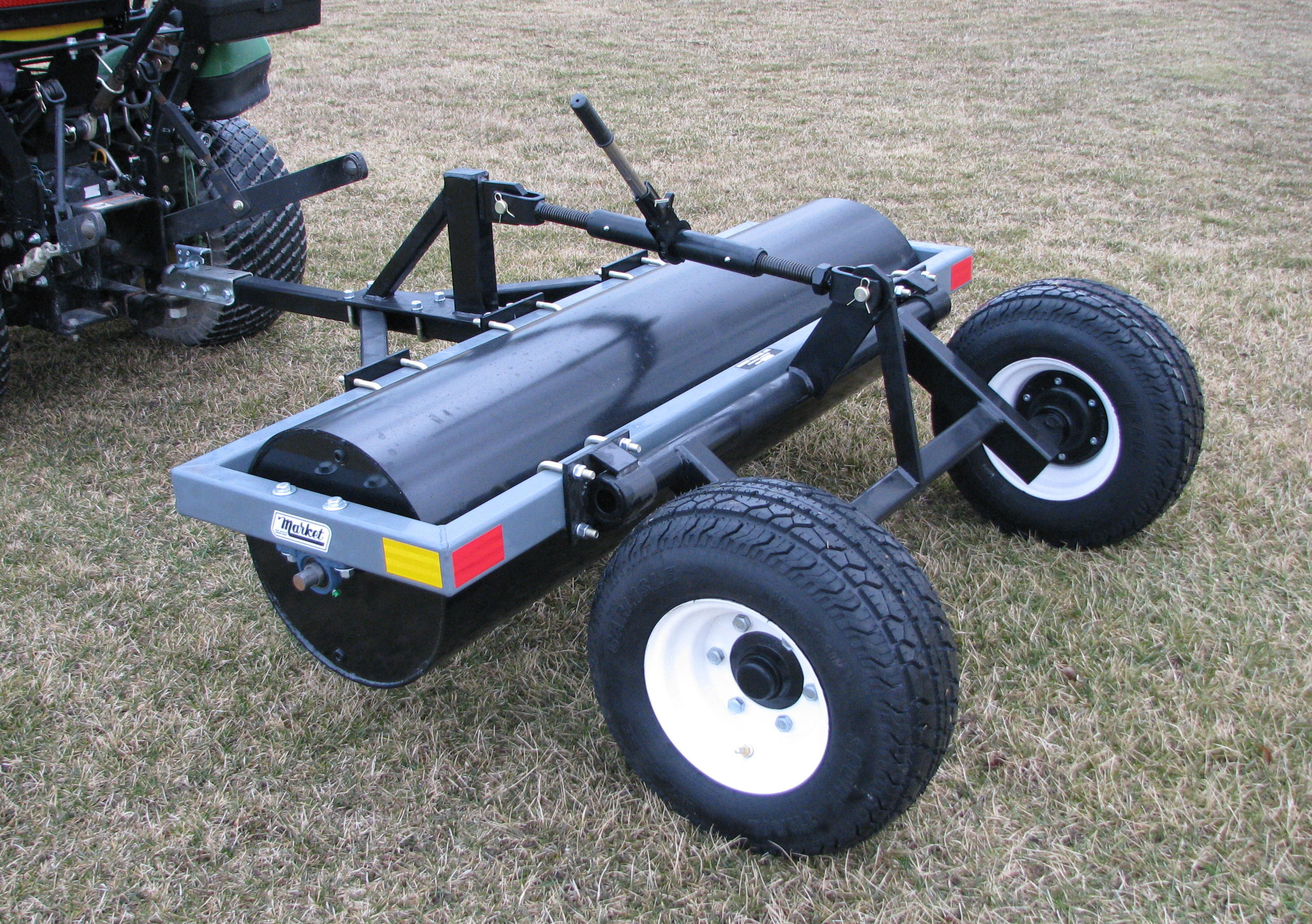 Lawn tractor online roller